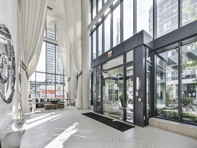 1505 - 59 Annie Craig Dr