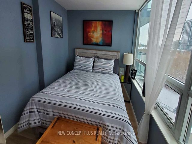 605 - 2230 Lake Shore Blvd W