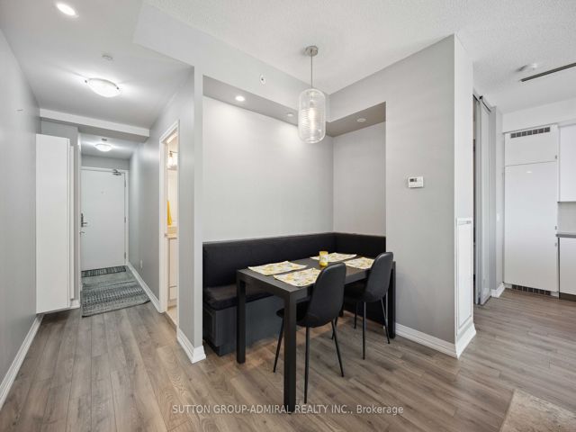 1201 - 59 Annie Craig Dr
