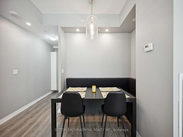 1201 - 59 Annie Craig Dr