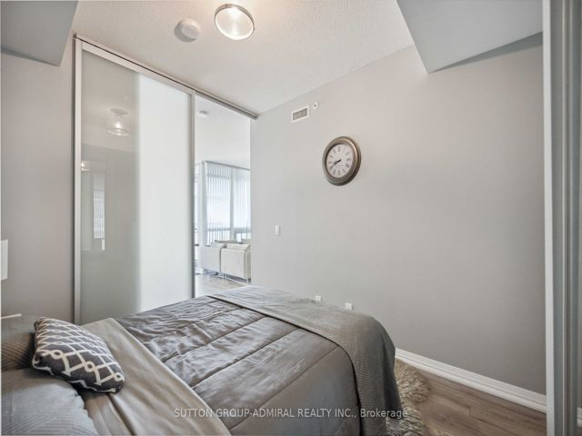 1201 - 59 Annie Craig Dr