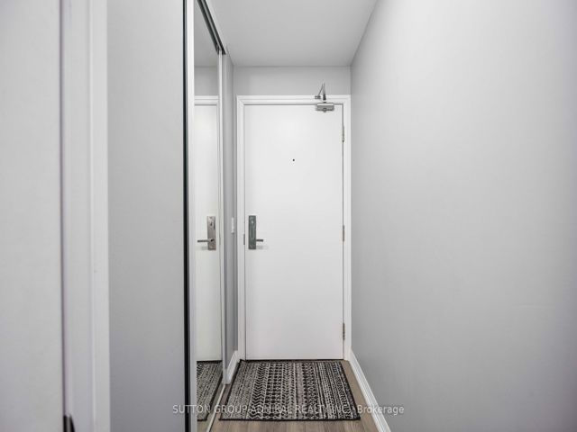 1201 - 59 Annie Craig Dr