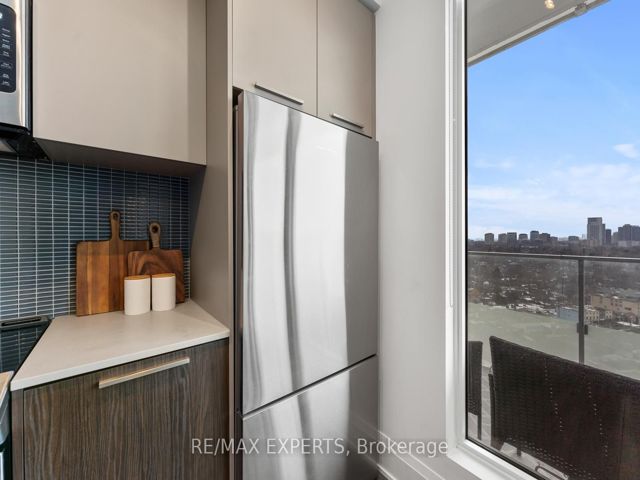 1909 - 20 Brin Dr