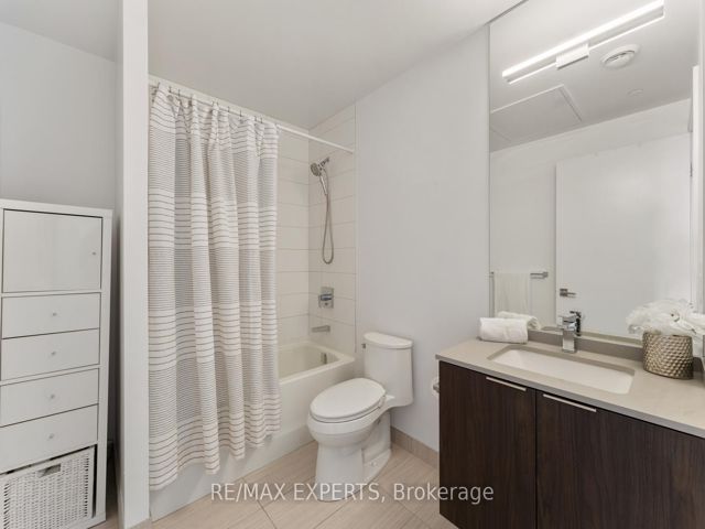 1909 - 20 Brin Dr