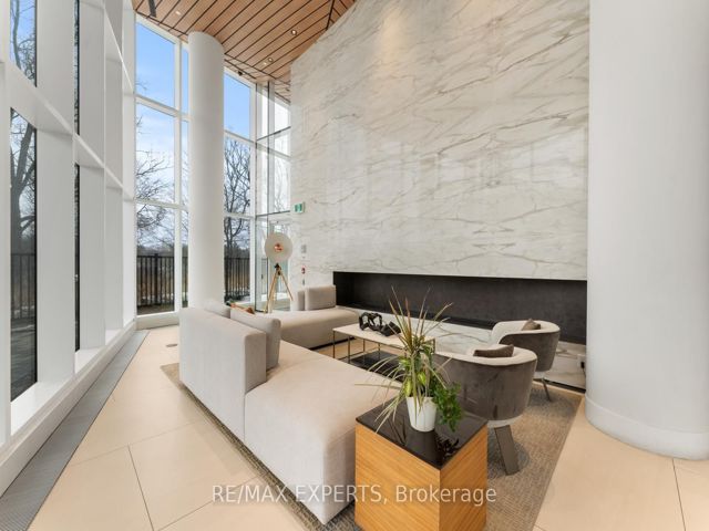 1909 - 20 Brin Dr