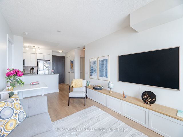 2350 - 25 Viking Lane