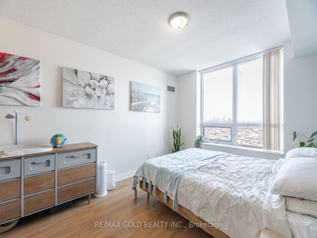 2350 - 25 Viking Lane