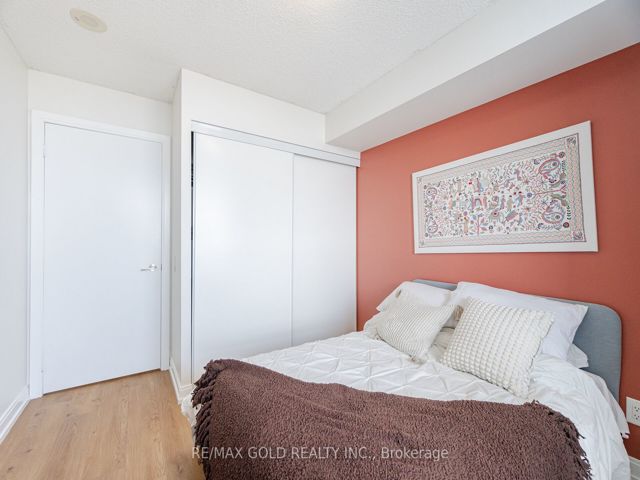 2350 - 25 Viking Lane