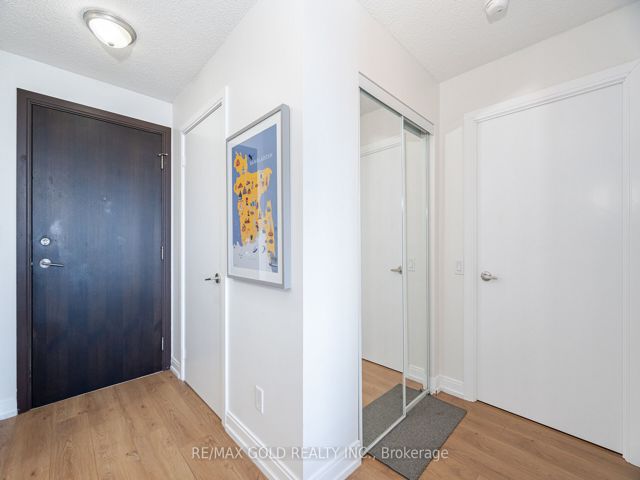 2350 - 25 Viking Lane