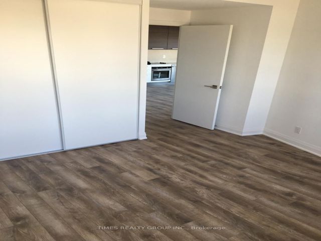 1809 - 36 Park Lawn Rd