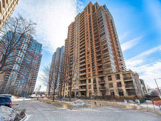 PH20 - 5233 Dundas St W