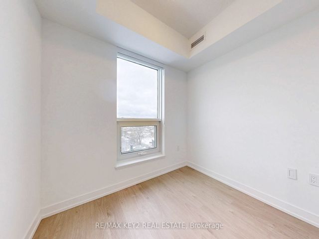 608 - 556 Marlee Ave