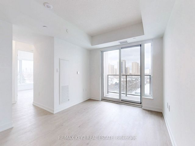 608 - 556 Marlee Ave