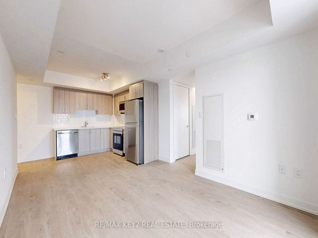 608 - 556 Marlee Ave