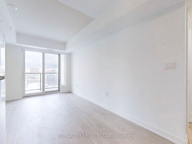 608 - 556 Marlee Ave