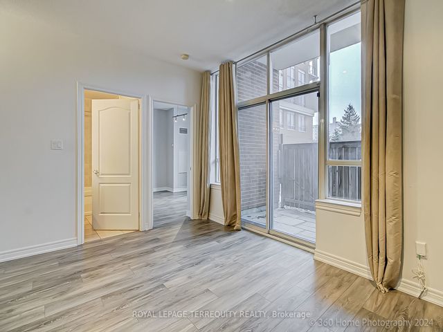 101 - 2772 Keele St