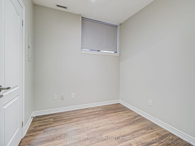 101 - 2772 Keele St