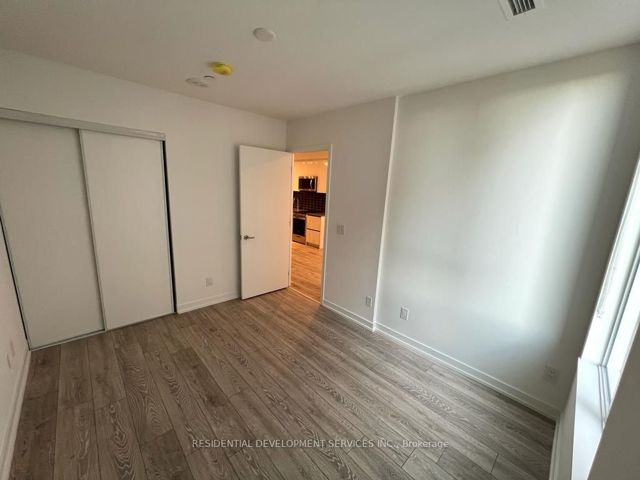 305 - 3100 Keele St