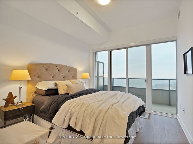 5210 - 30 Shore Breeze Dr