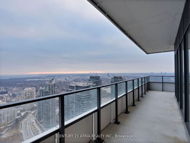 5210 - 30 Shore Breeze Dr