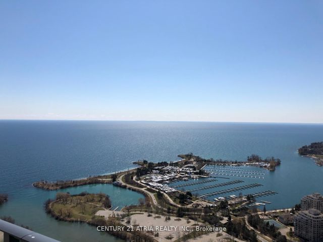 5210 - 30 Shore Breeze Dr