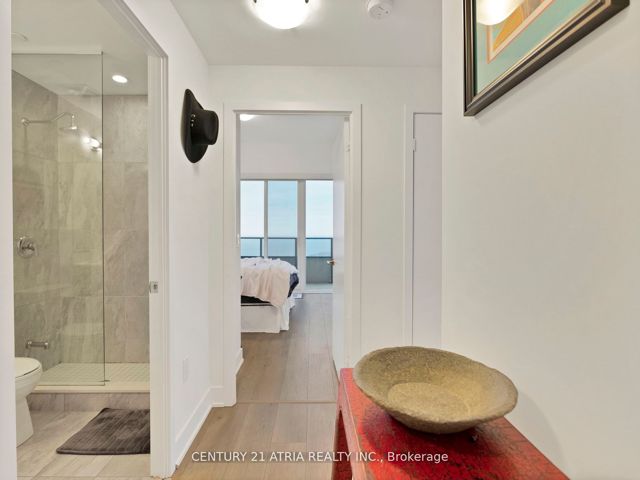 5210 - 30 Shore Breeze Dr