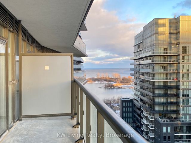 1207 - 38 Annie Craig Dr