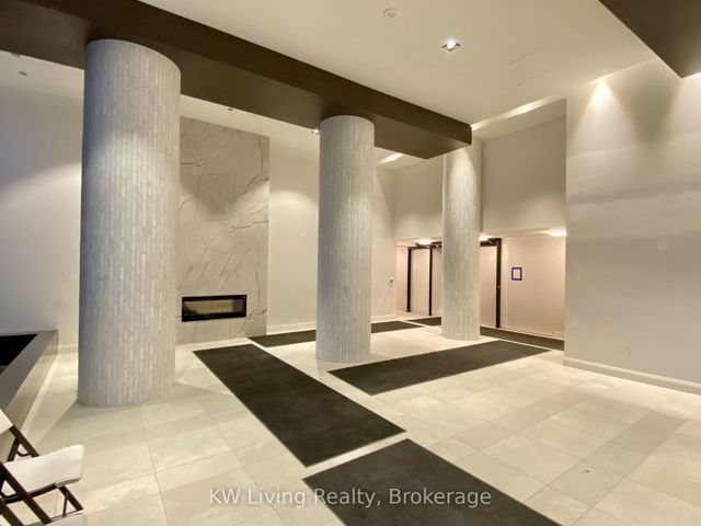 1207 - 38 Annie Craig Dr