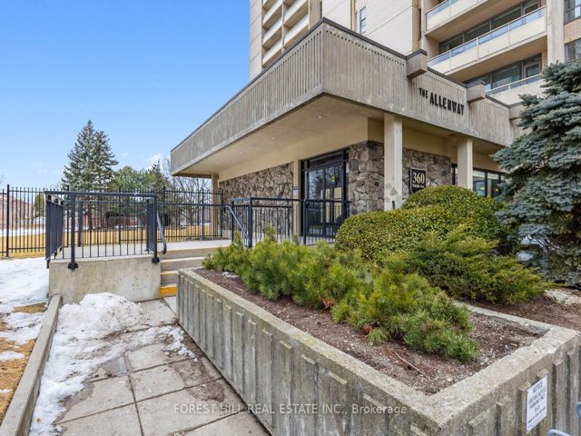 915 - 360 Ridelle Ave
