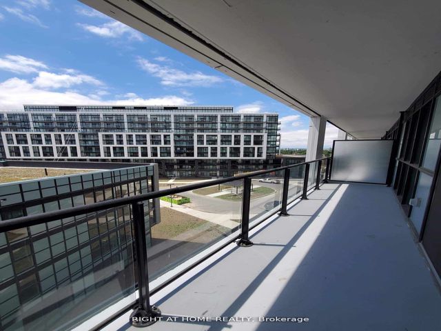 509 - 60 George Butchart Dr