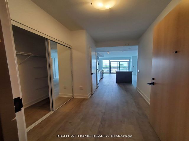 509 - 60 George Butchart Dr