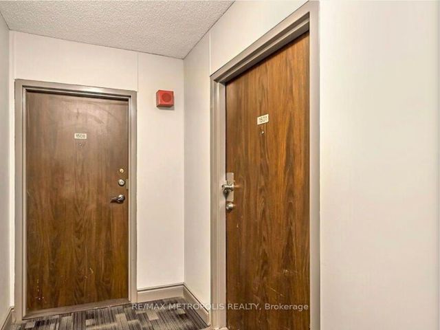2203 - 380 Dixon Rd