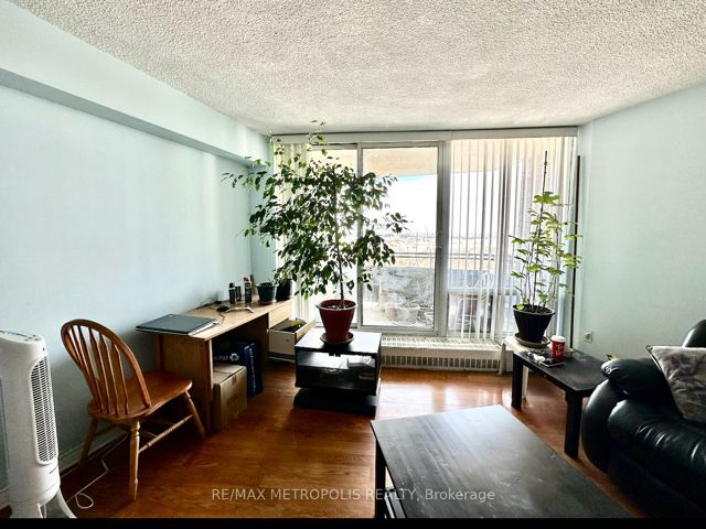 2203 - 380 Dixon Rd
