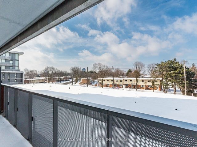 418 - 160 Flemington Rd