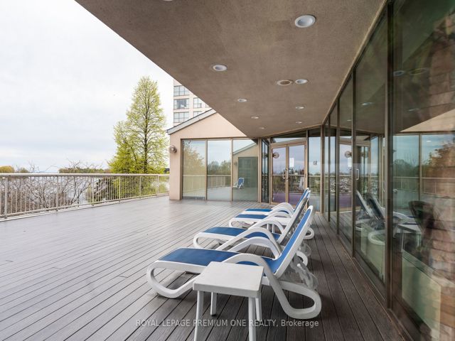 1104 - 2269 Lake Shore Blvd W Blvd
