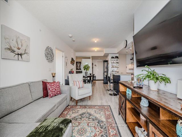 926 - 26 Gibbs Rd