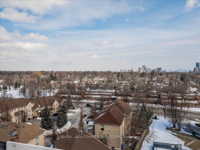 926 - 26 Gibbs Rd
