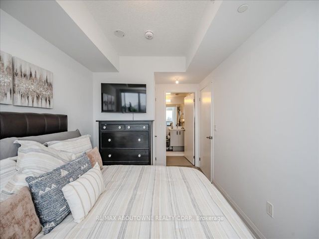 926 - 26 Gibbs Rd