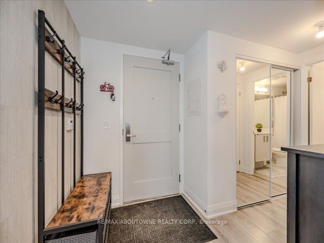 926 - 26 Gibbs Rd