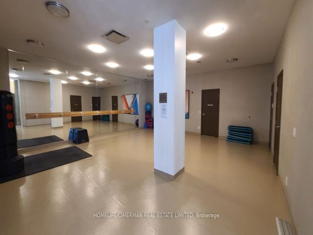 2208 - 15 Legion Rd S