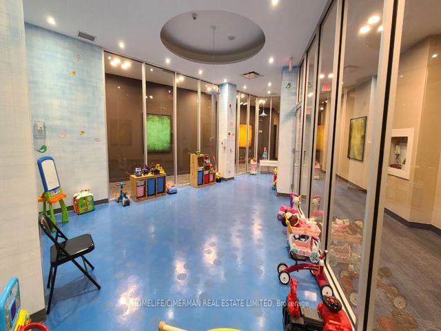 2208 - 15 Legion Rd S