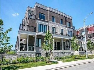8 - 120 Longbranch Ave