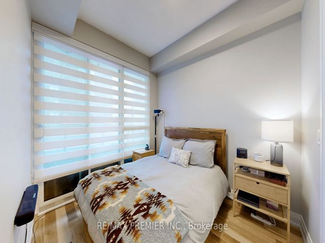 404 - 10 Park Lawn Rd