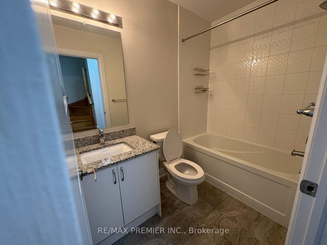55 - 719 Lawrence Ave