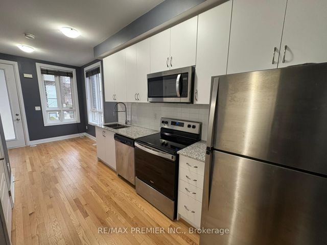 55 - 719 Lawrence Ave
