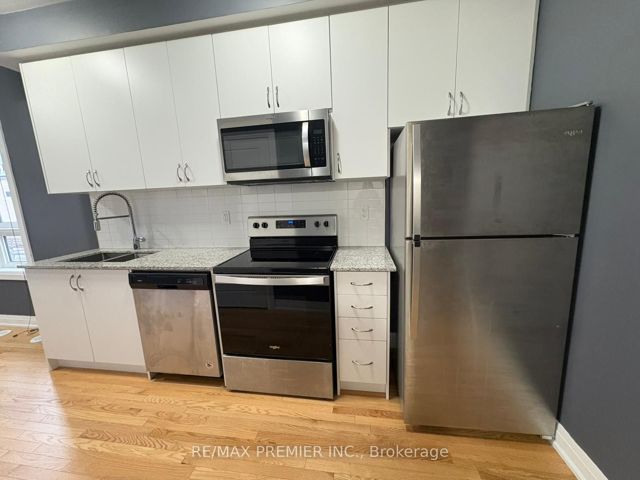 55 - 719 Lawrence Ave
