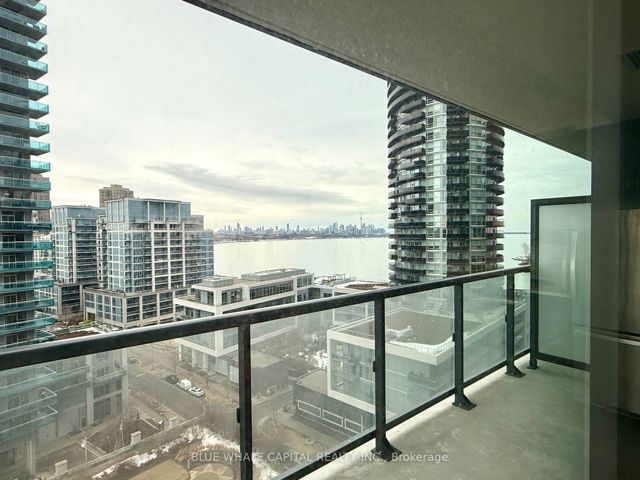 1211 - 38 Annie Craig Dr