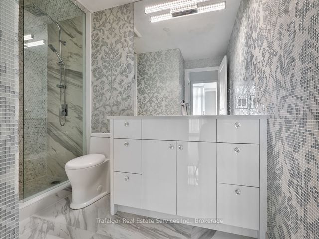 1105 - 5 Marine Parade Dr