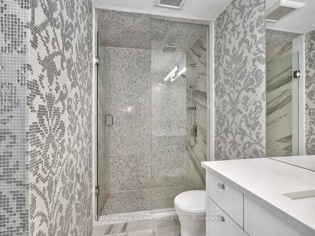 1105 - 5 Marine Parade Dr
