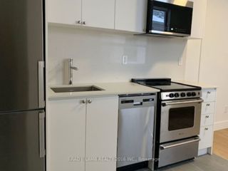 203 - 28 Maynard Ave W